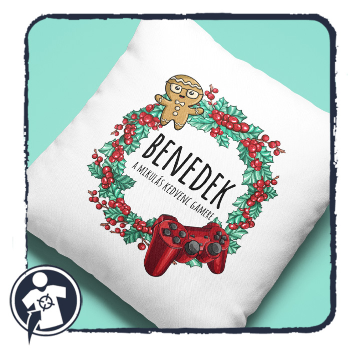 A Mikulás kedvenc gamere - Karácsonyi párna egyedi névvel és felirattal